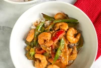 Clean Eating Thai Coconut Shrimp Curry Bowls