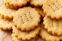 Buttery Golden Gluten-Free Crackers