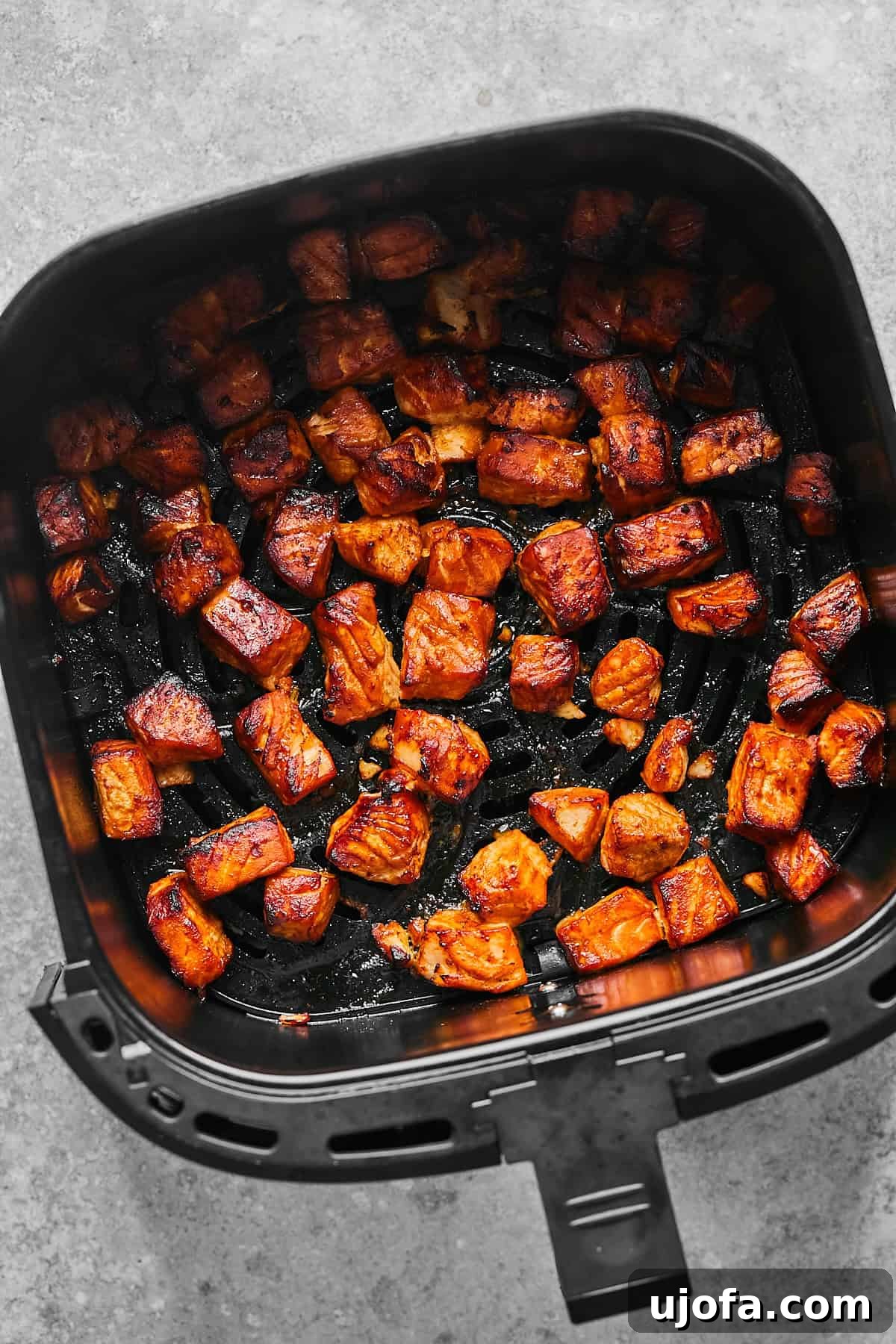 crispy salmon cubes in the air fryer