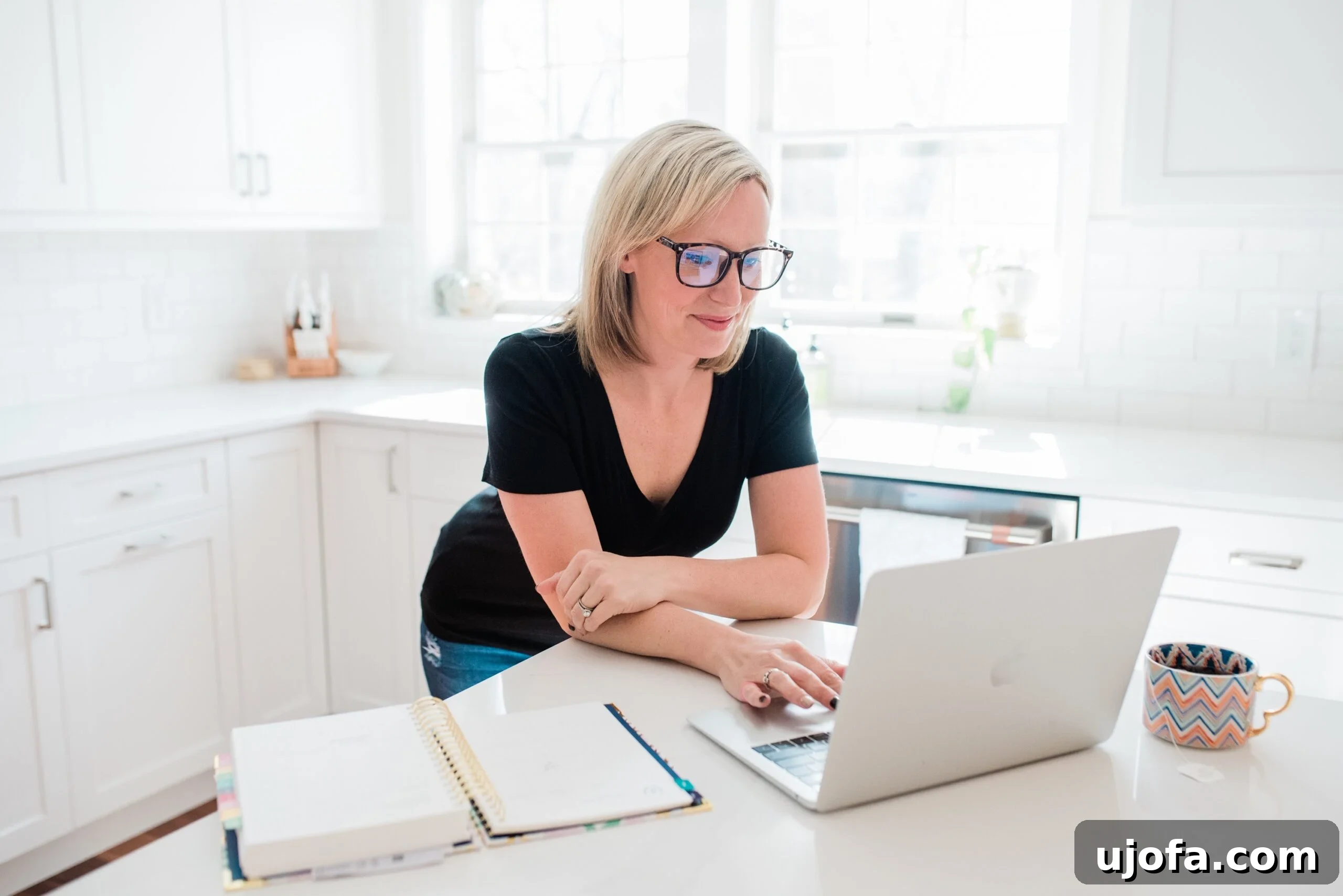 The blogger, Mary, holding a vibrant, healthy meal, smiling brightly, symbolizing the joy and fulfillment found in her full-time blogging career.