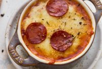 Crustless Pizza Bowl Recipe: Cheesy Pepperoni and Marinara