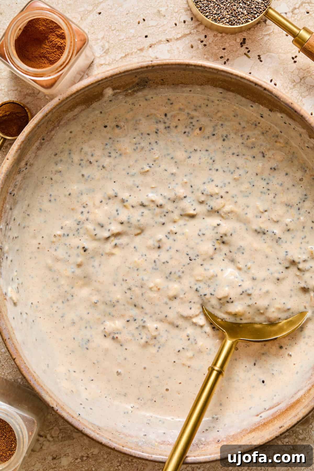Protein-Packed Apple Pie Overnight Oats 6 overnight oats in a bowl